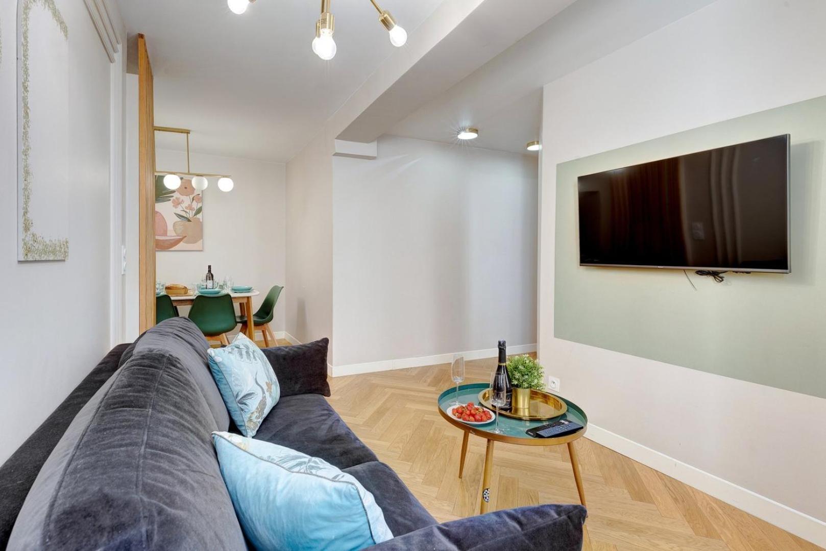 223 Rothschild - Superb In Parijs